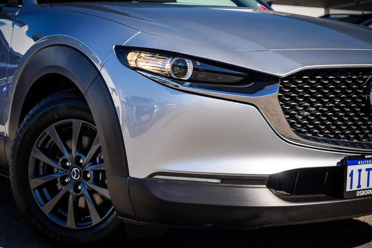 Mazda Cx-30 image 2