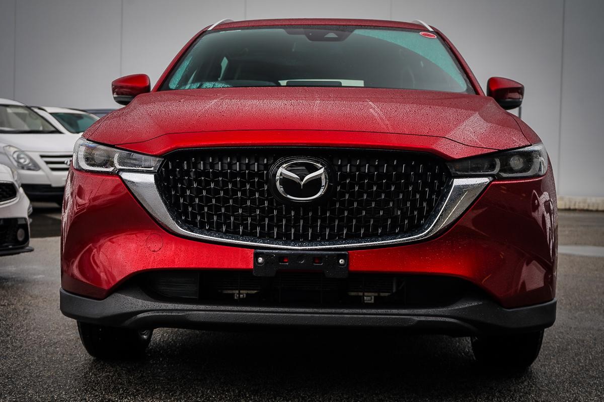 Mazda Cx-8 image 3