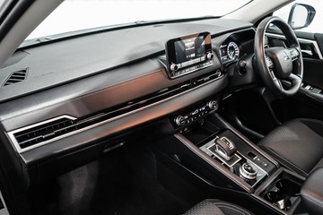 https://dvg-vehicle-assets.s3.amazonaws.com/1201419/4pnumwhaqdvja5quhy4nmi1qd.jpg