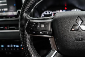 https://dvg-vehicle-assets.s3.amazonaws.com/1201419/6cm4wfkrsgrnxcrx0u3dnwwxl.jpg
