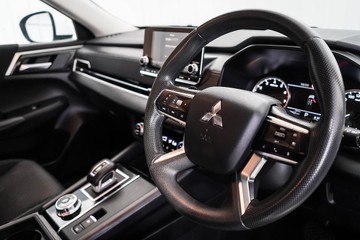 https://dvg-vehicle-assets.s3.amazonaws.com/1201419/6mmnlmmjrsjsqhbb3c57rpkzg.jpg