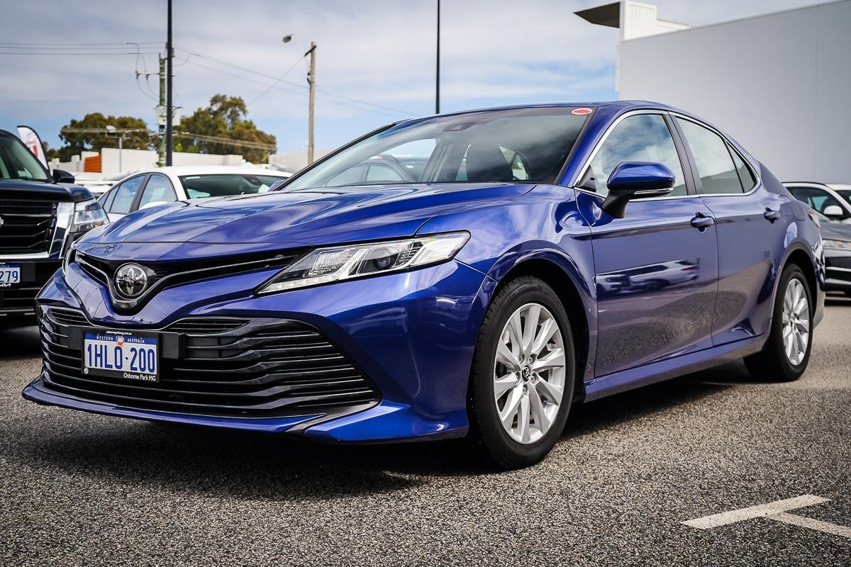 Toyota Camry image 4
