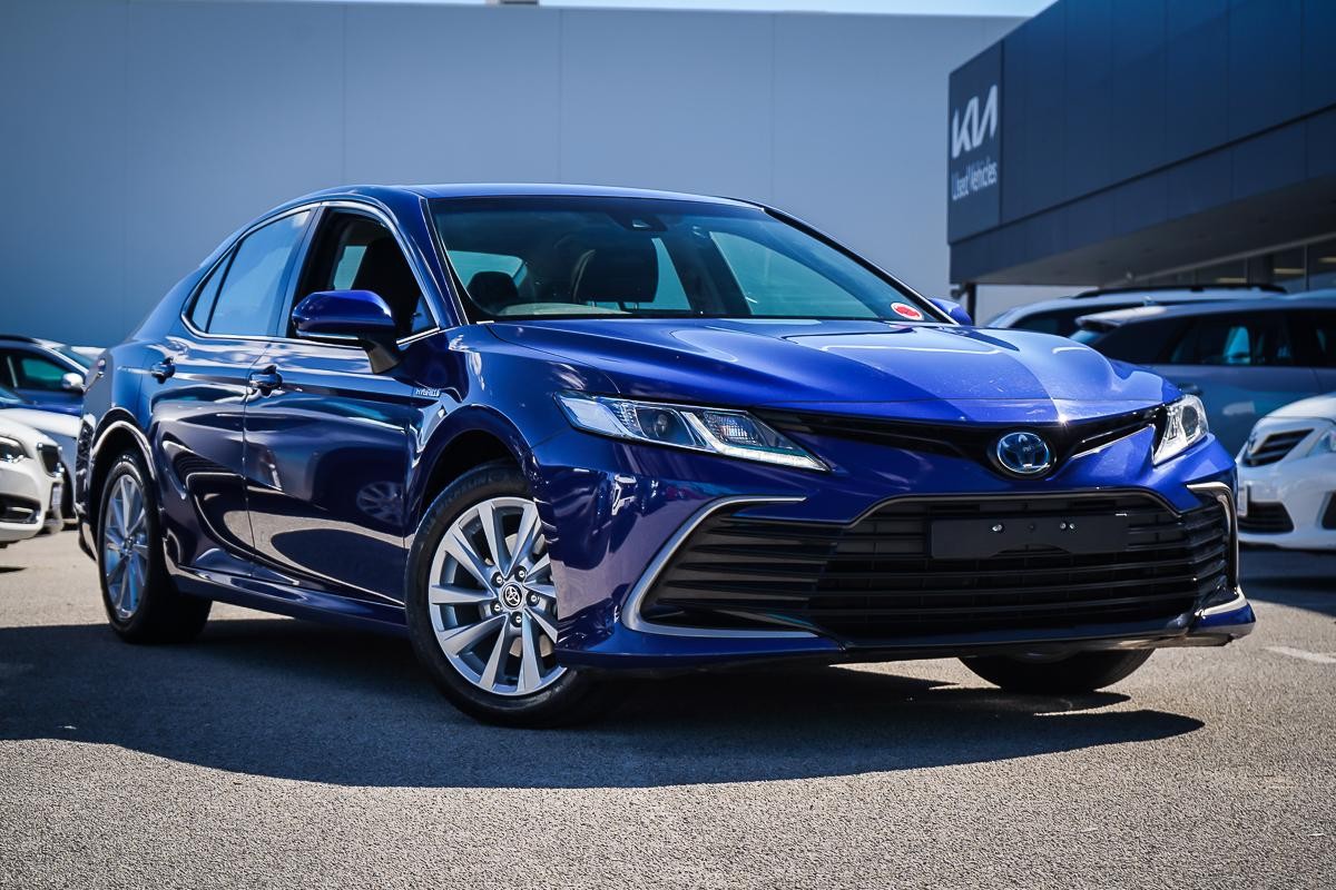 Toyota Camry image 1