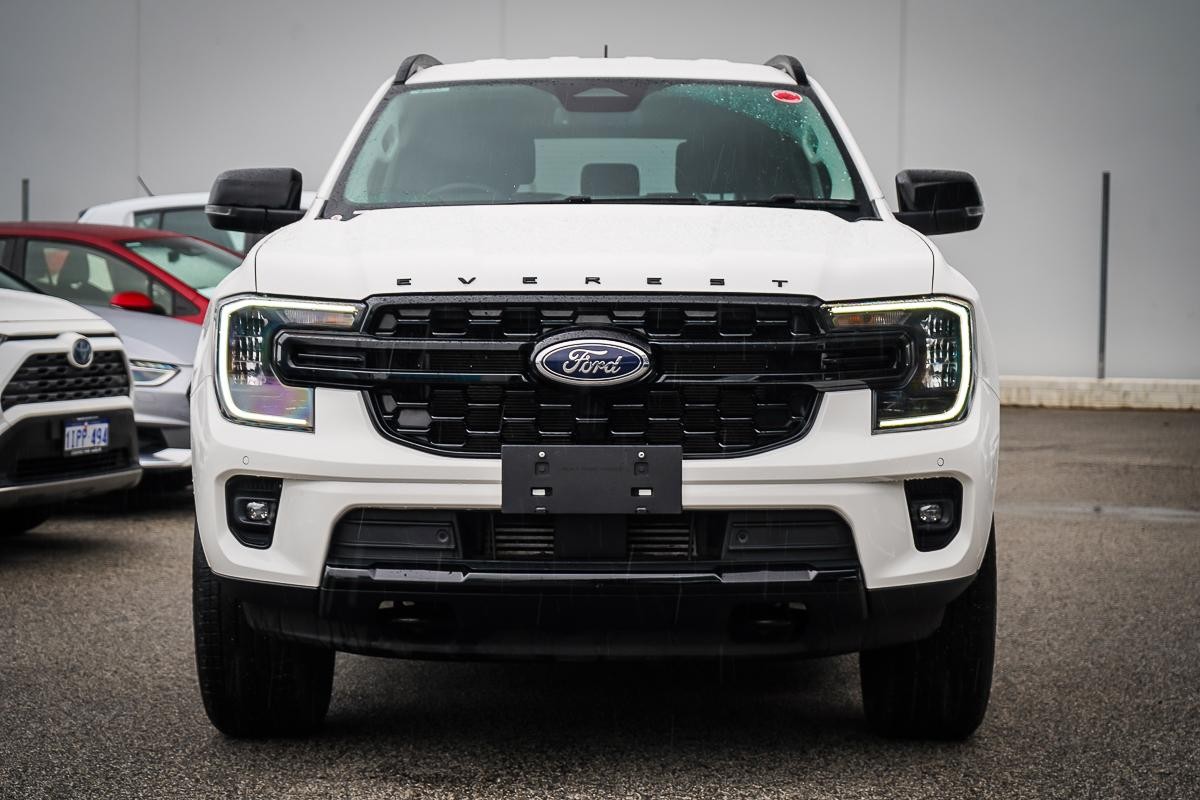 Ford Everest image 3