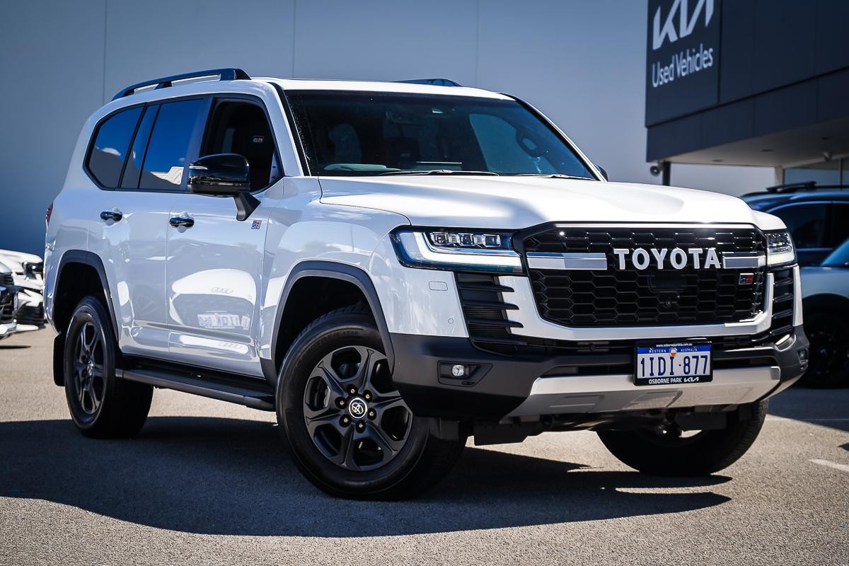 Toyota Landcruiser image 1