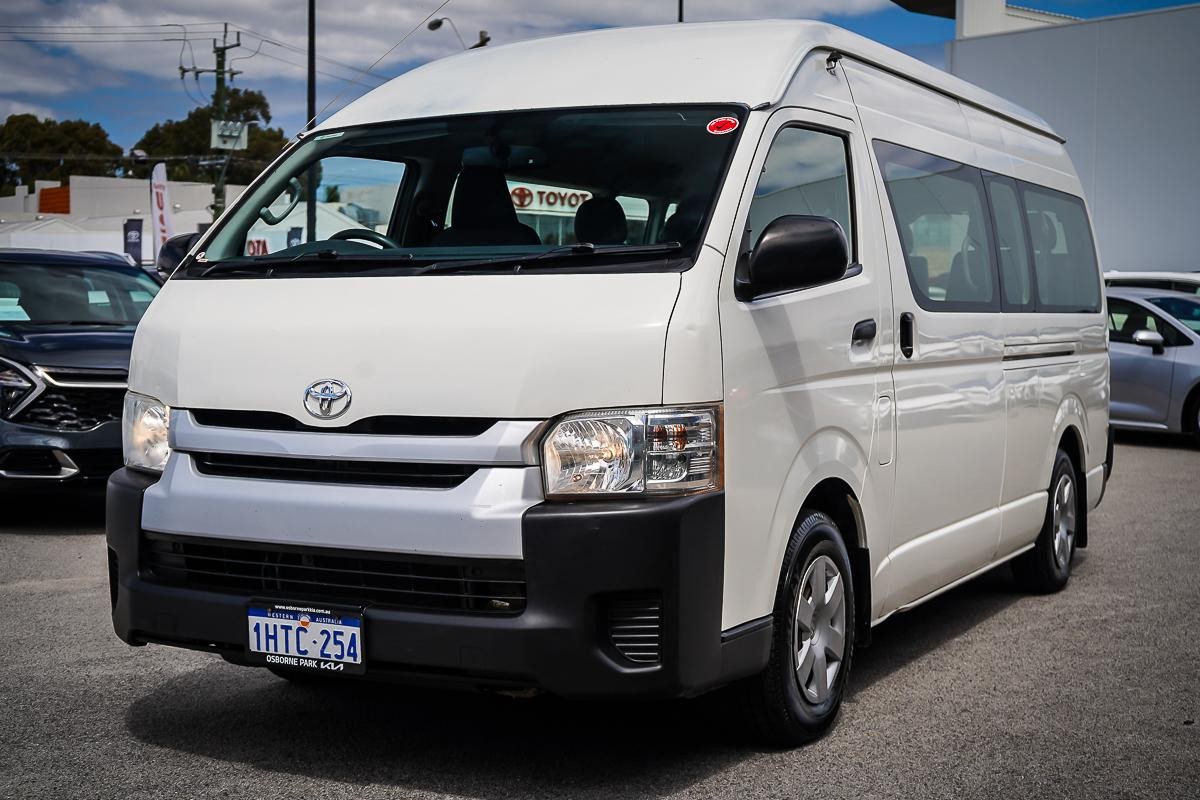Toyota Hiace image 4