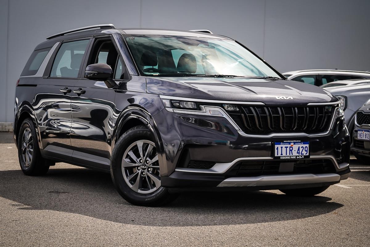 Kia Carnival image 1