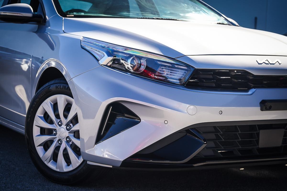 Kia Cerato image 2