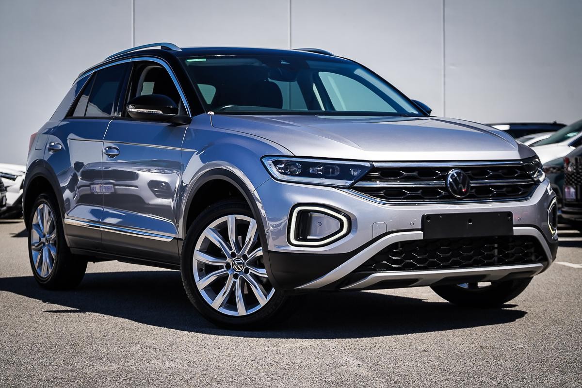 https://dvg-vehicle-assets.s3.amazonaws.com/1201506/7ywd8sq8usgzeyvh2ly63i3xb.jpg