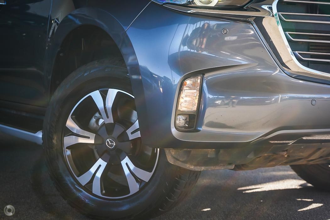 Mazda Bt-50 image 2