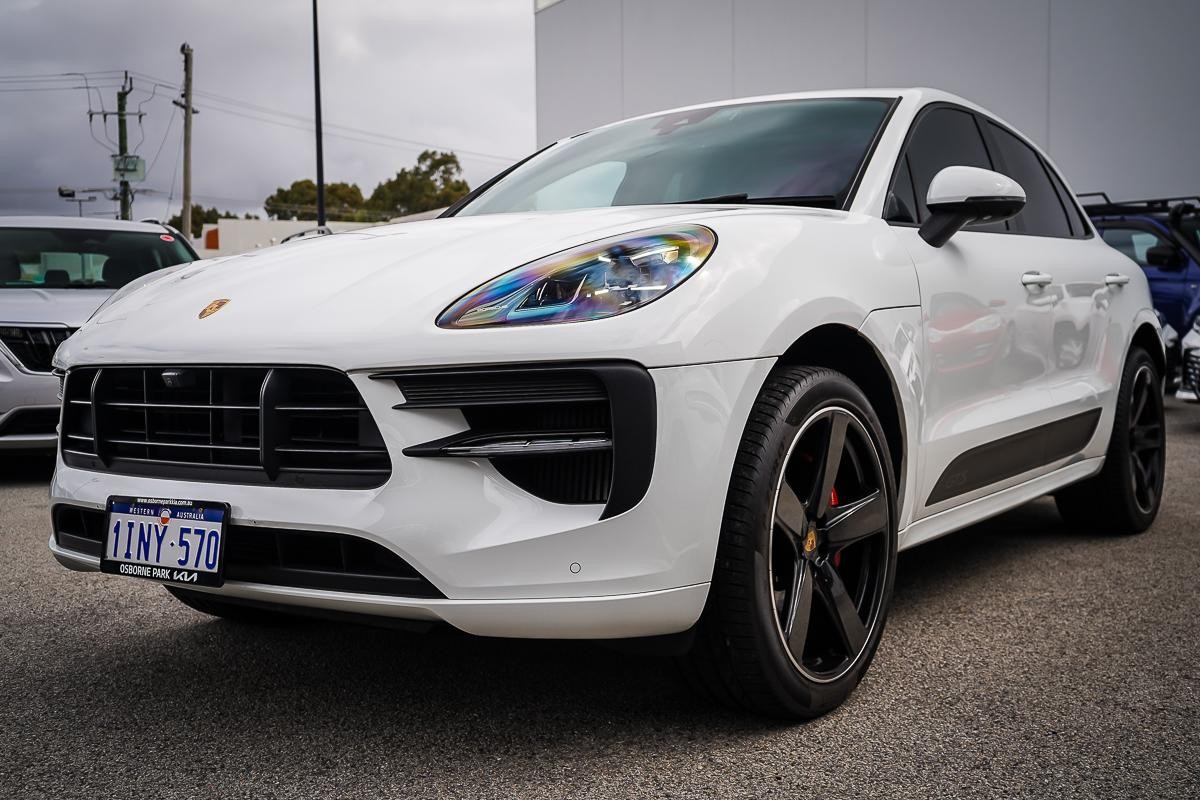 Porsche Macan image 4