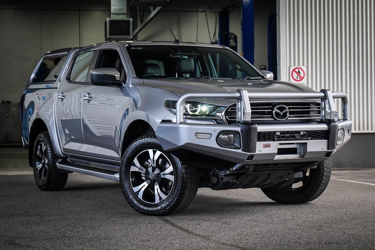Mazda Bt-50 image 1