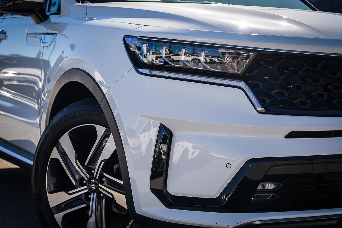 Kia Sorento image 2
