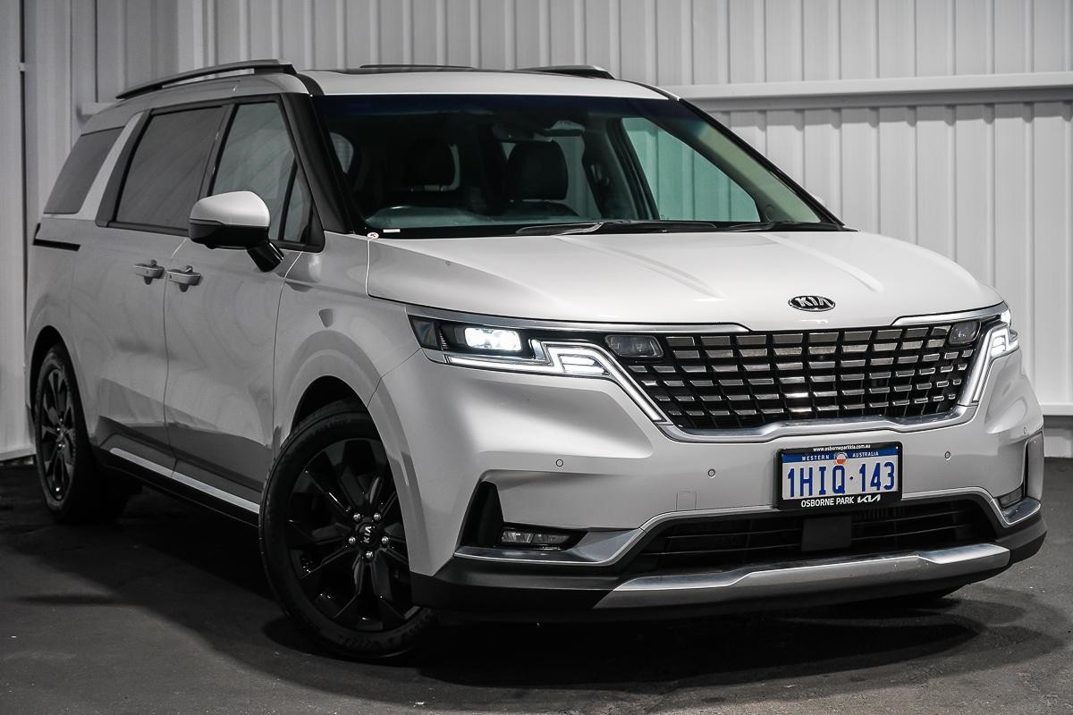 Kia Carnival image 1