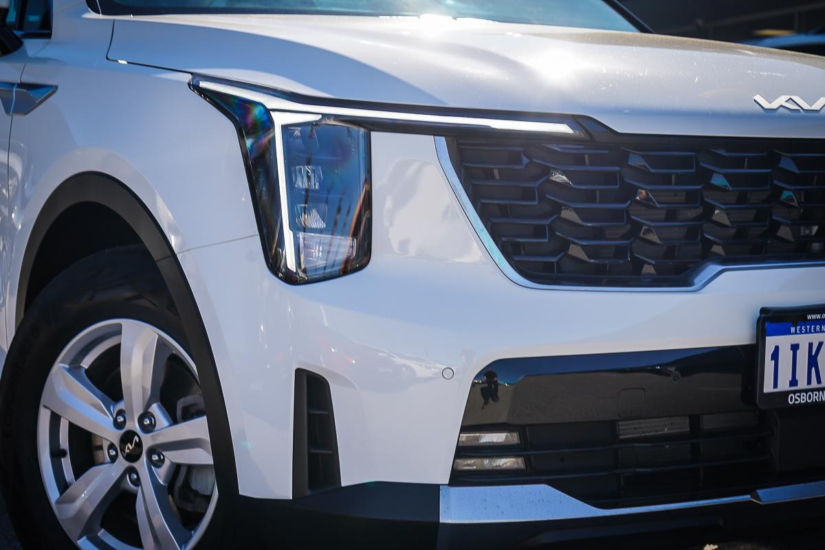 Kia Sorento image 2