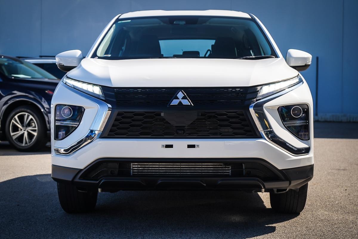 Mitsubishi Eclipse Cross image 3