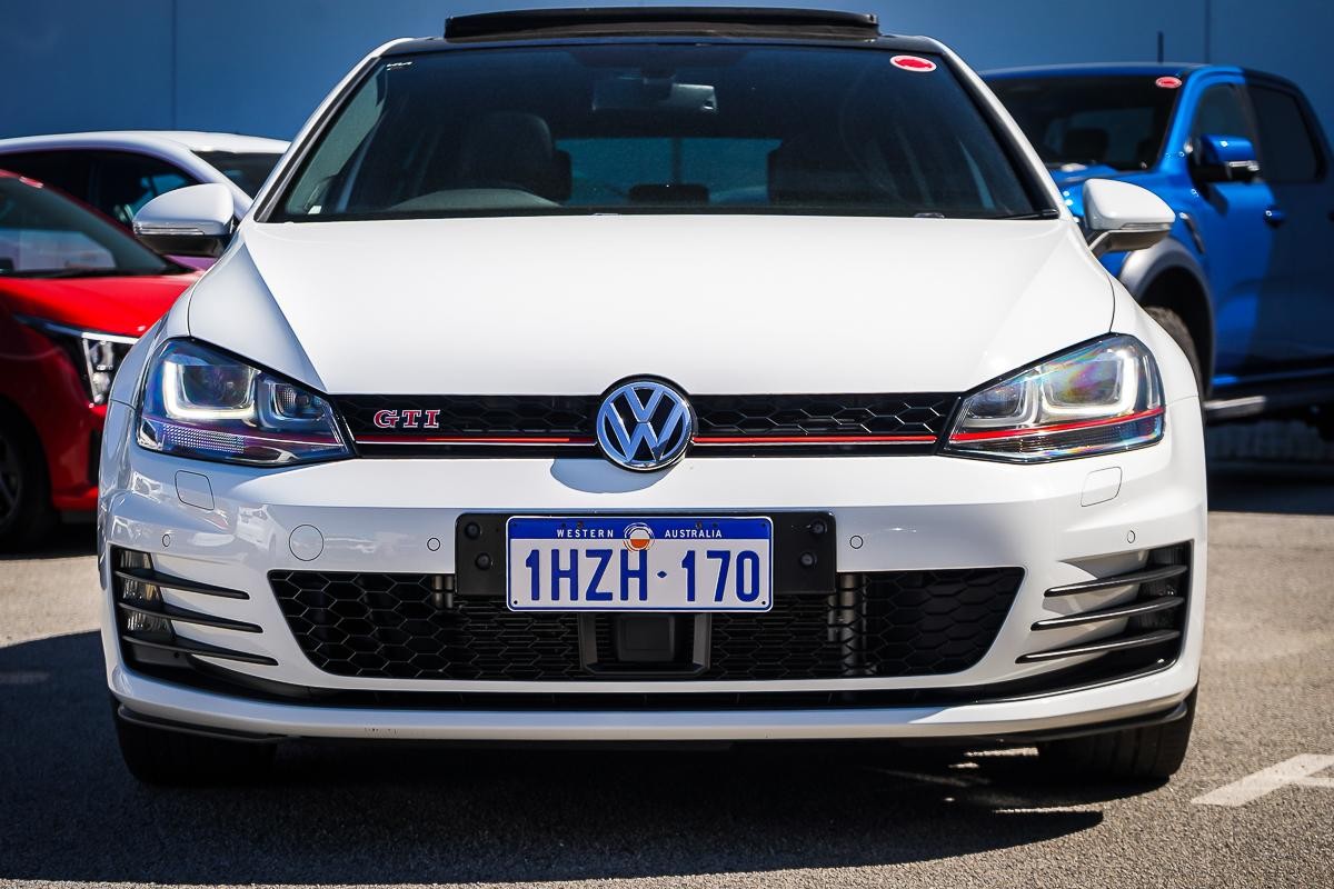 Volkswagen Golf image 3