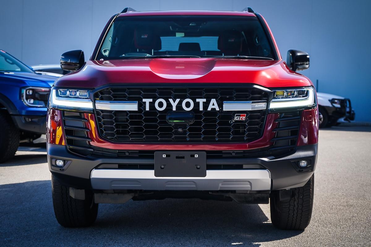 Toyota Landcruiser image 3