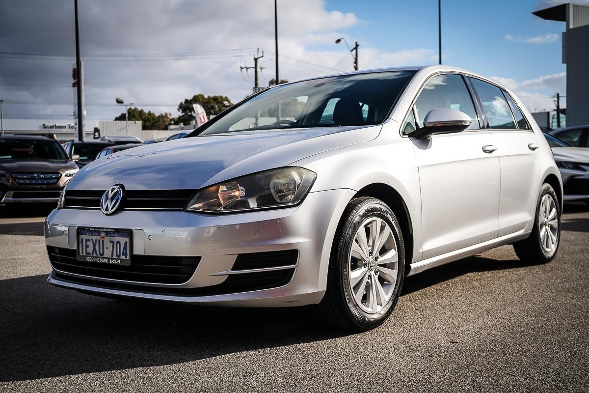 Volkswagen Golf image 4
