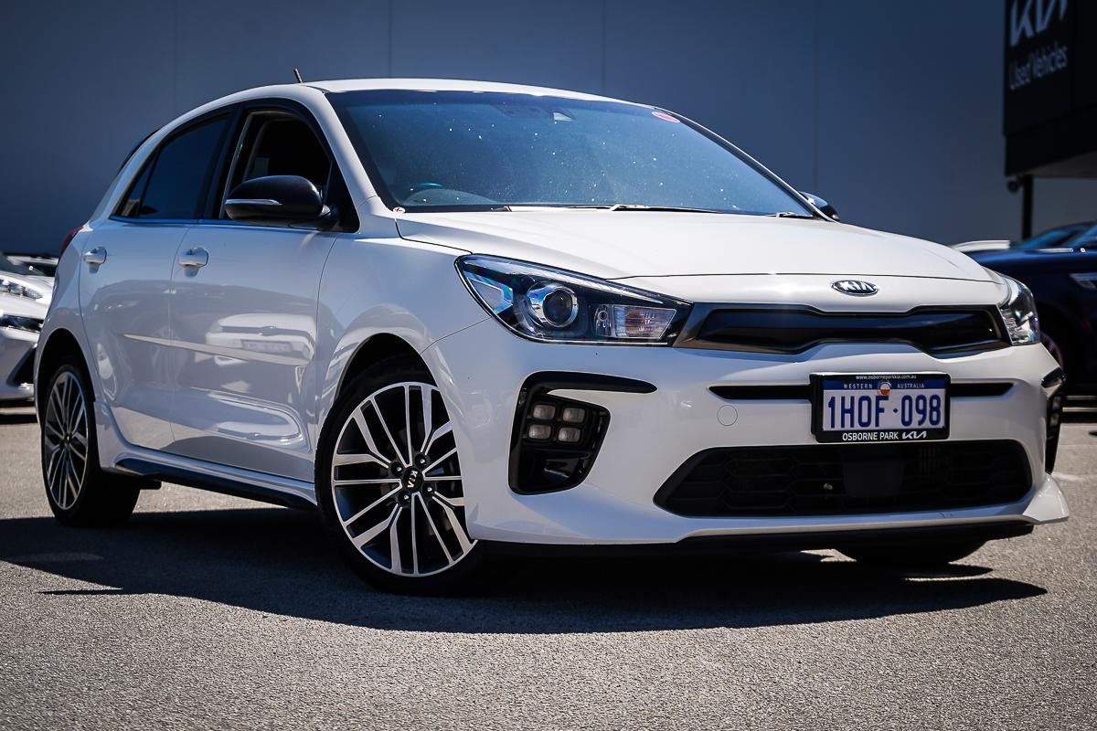 Kia Rio image 1