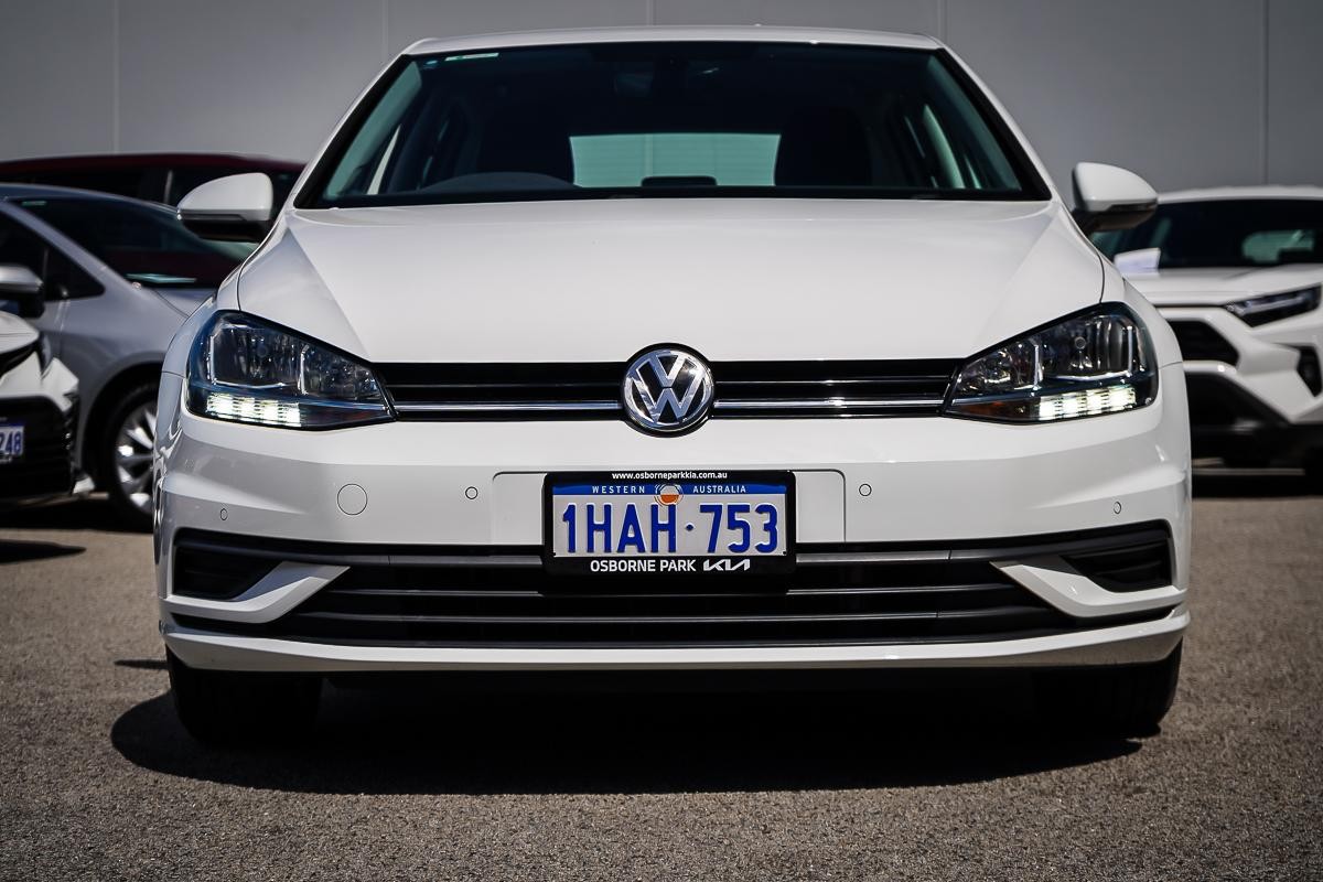 Volkswagen Golf image 3