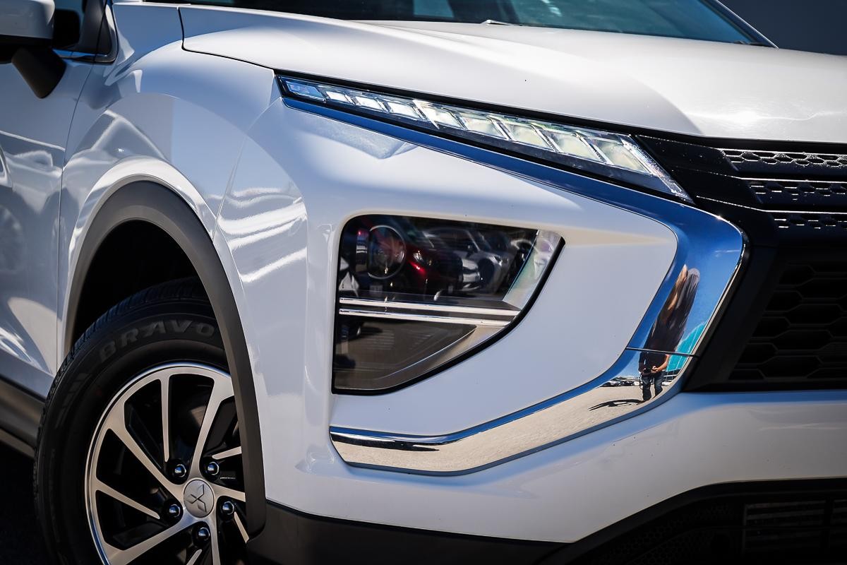 Mitsubishi Eclipse Cross image 2