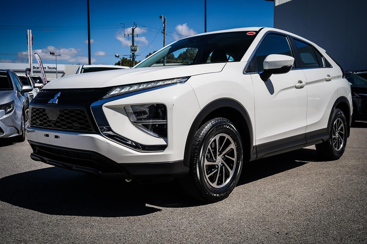 Mitsubishi Eclipse Cross image 4