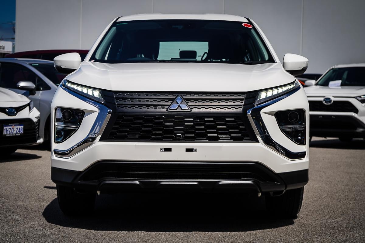 Mitsubishi Eclipse Cross image 3