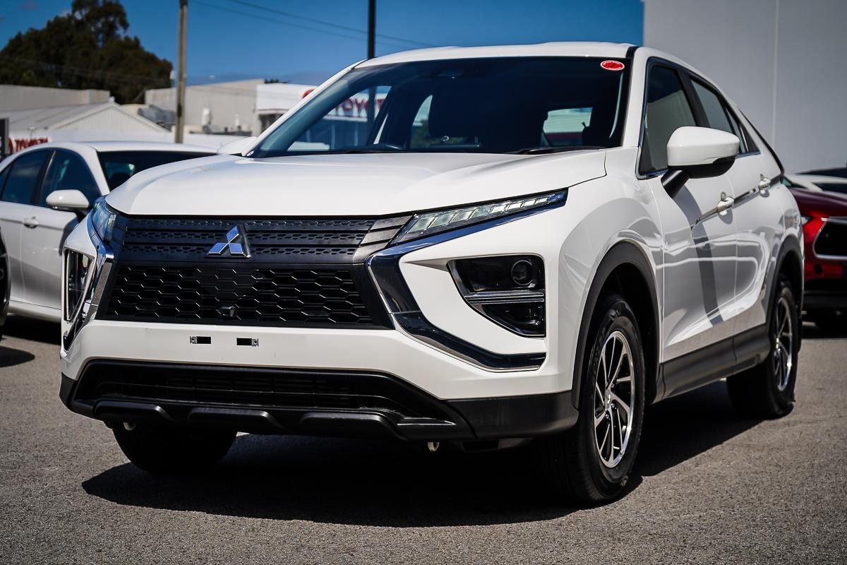 Mitsubishi Eclipse Cross image 4