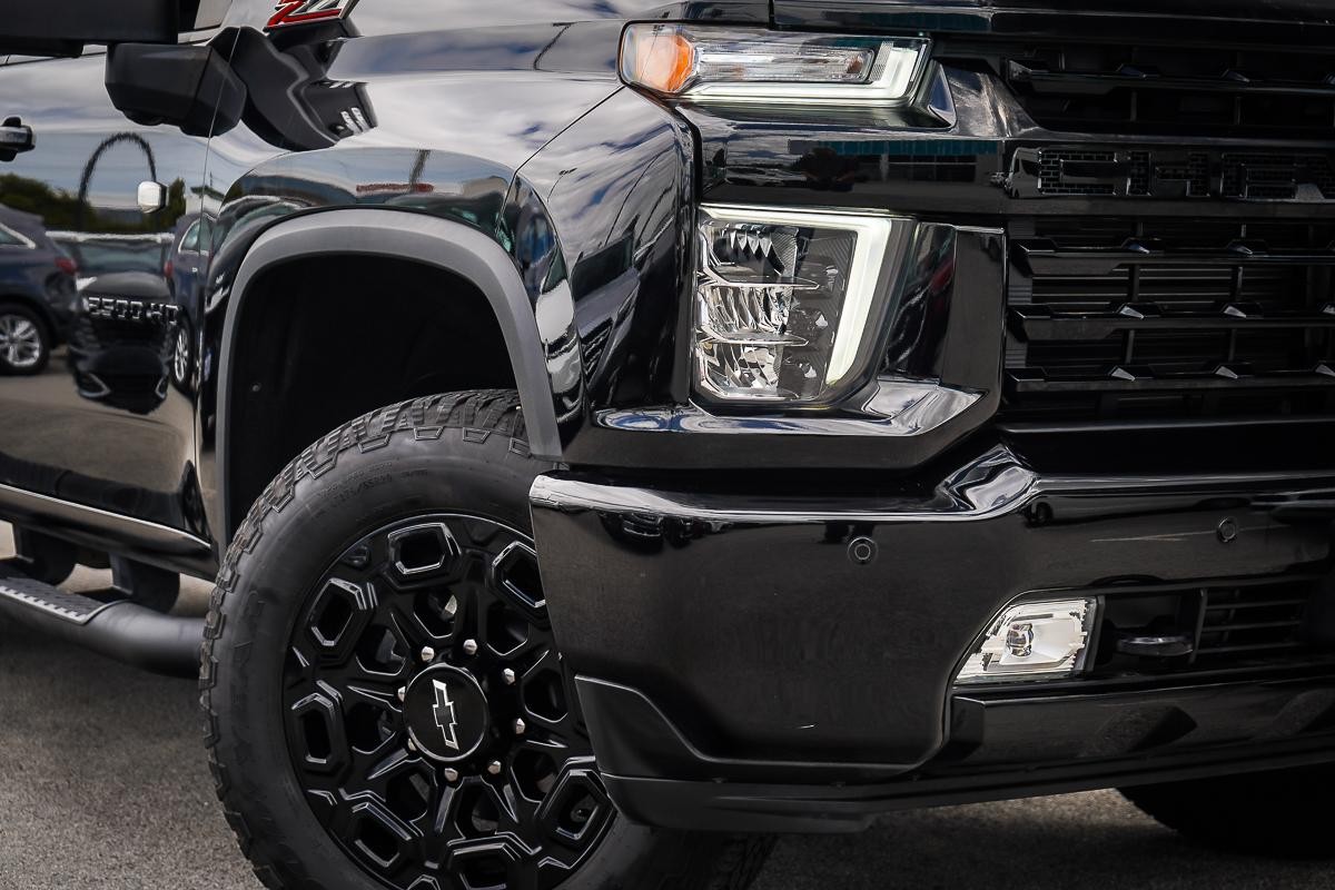 Chevrolet Silverado Hd image 2