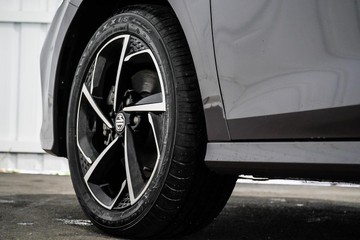 https://dvg-vehicle-assets.s3.amazonaws.com/1201737/aln40eru28dh8rnpufn36otsi.jpg