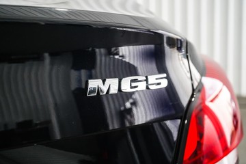 https://dvg-vehicle-assets.s3.amazonaws.com/1201739/5y76ow9pa41s3njw31fmf17e5.jpg