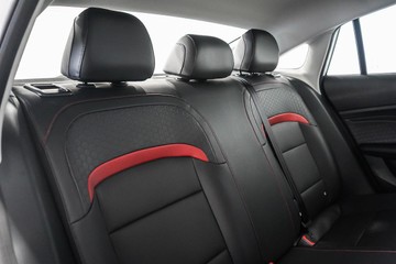 https://dvg-vehicle-assets.s3.amazonaws.com/1201742/14mi4s7cz1s822qkw7tfad4jb.jpg