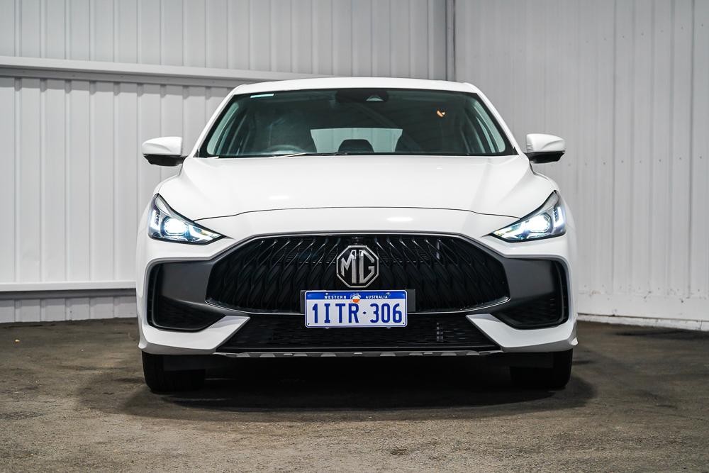 MG Mg5 image 3