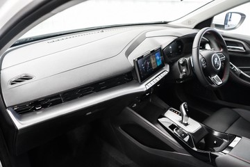 https://dvg-vehicle-assets.s3.amazonaws.com/1201751/1c0pmn7pfo4pjcvhn6khvvrgl.jpg