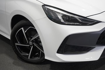 https://dvg-vehicle-assets.s3.amazonaws.com/1201751/ej7zv6559dp52tt6kp0y6p3rz.jpg