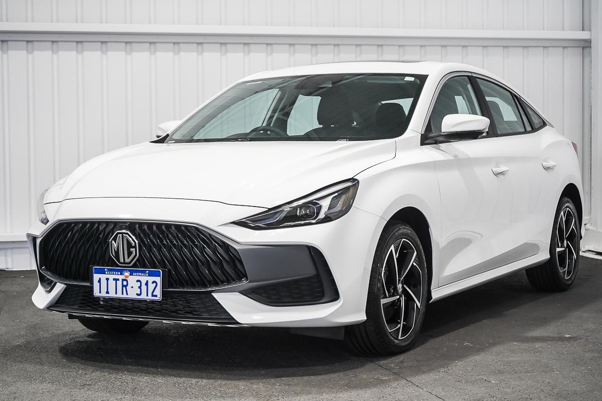 MG Mg5 image 4