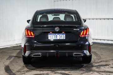 https://dvg-vehicle-assets.s3.amazonaws.com/1201752/2la2s8c9vfbeu9irh1sgtskfl.jpg