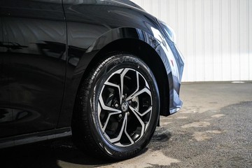https://dvg-vehicle-assets.s3.amazonaws.com/1201752/ack7uqjzhwpyrp9db4wehii29.jpg