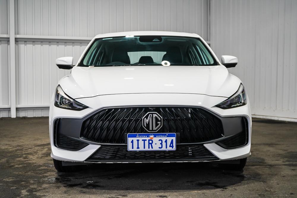 MG Mg5 image 3