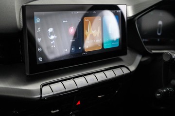 https://dvg-vehicle-assets.s3.amazonaws.com/1201753/e8gw9skvkaj6qoikhc4zt1mcc.jpg