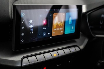 https://dvg-vehicle-assets.s3.amazonaws.com/1201754/5bvqt8e2ubfvwv65vszvh1e2n.jpg