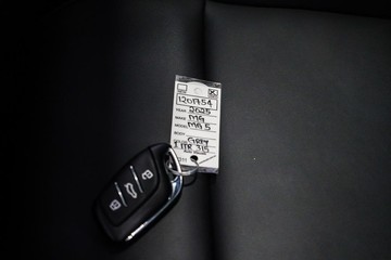 https://dvg-vehicle-assets.s3.amazonaws.com/1201754/9lupj7ly6rseqr01ke30rwa4v.jpg