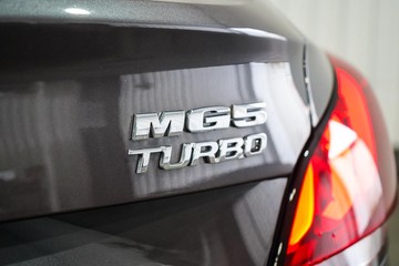 https://dvg-vehicle-assets.s3.amazonaws.com/1201754/ayl4a3sfcux8cl1waiggtwca9.jpg