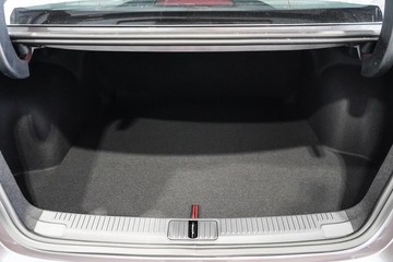 https://dvg-vehicle-assets.s3.amazonaws.com/1201757/7lr6pjrts4cv5ykrcdxjy11bt.jpg