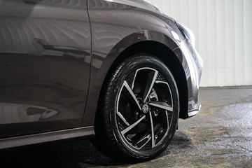 https://dvg-vehicle-assets.s3.amazonaws.com/1201758/8qbqqgw01678ame1i63c9lwax.jpg