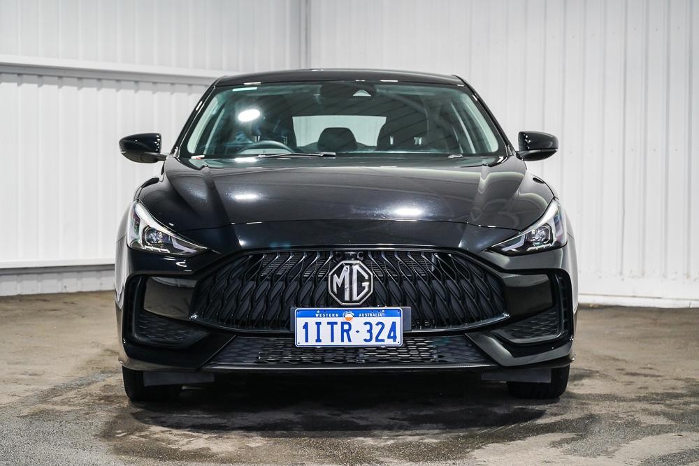 MG Mg5 image 3