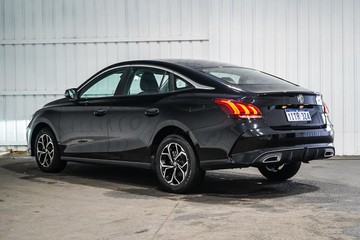 https://dvg-vehicle-assets.s3.amazonaws.com/1201763/4r9bv2dd4kgfhba5gbm61aasi.jpg