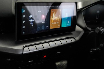 https://dvg-vehicle-assets.s3.amazonaws.com/1201763/bb0m1ah3o0fjrdol8616htums.jpg