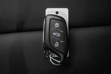 https://dvg-vehicle-assets.s3.amazonaws.com/1201768/betsox2s6m3ywy80wkggzjzzu.jpg